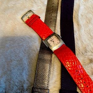 Salvatore Ferragamo Watch stainless steel 3 bracelets excellent condition